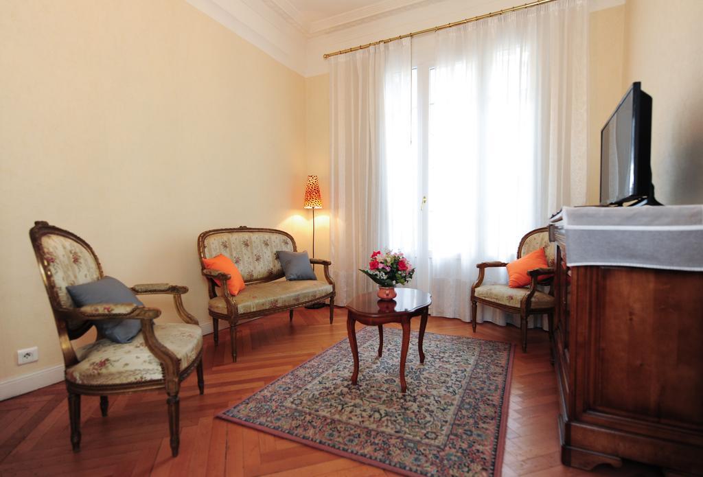 Appartement Minuetto Five Stars Holiday House Nizza Exterior foto